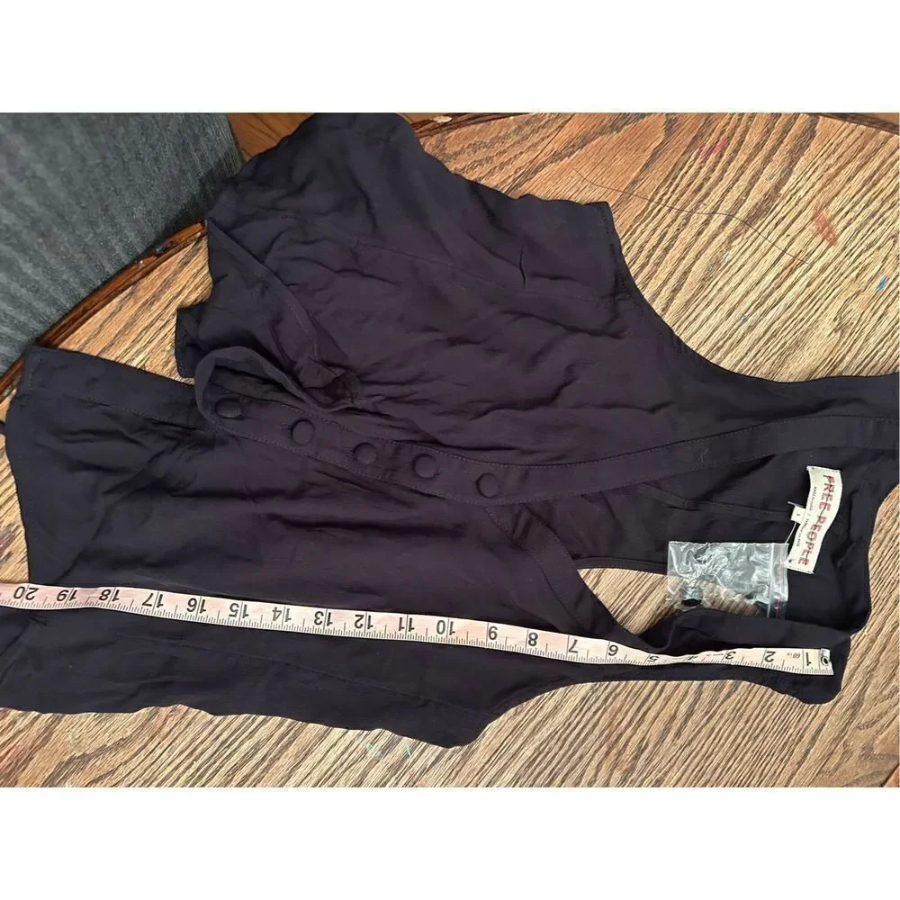 Free people black vest size s